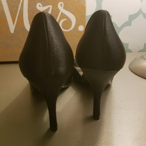 Gorgeous Black Peep-Toe D-Orsay Jeweled Heel - Picture 5 of 5